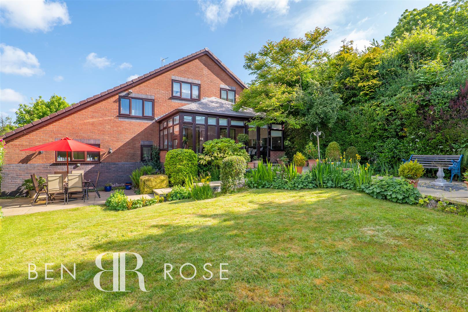 4 bed property in Fern Meadow, Chorley